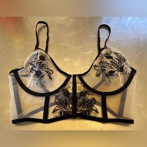 Thistle and Spire Bra 32D. New without tags